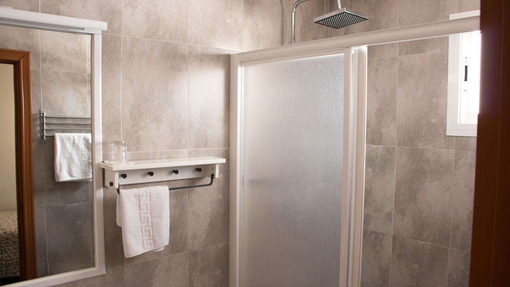 Hostal San Vicente II Σεβίλλη Εξωτερικό φωτογραφία