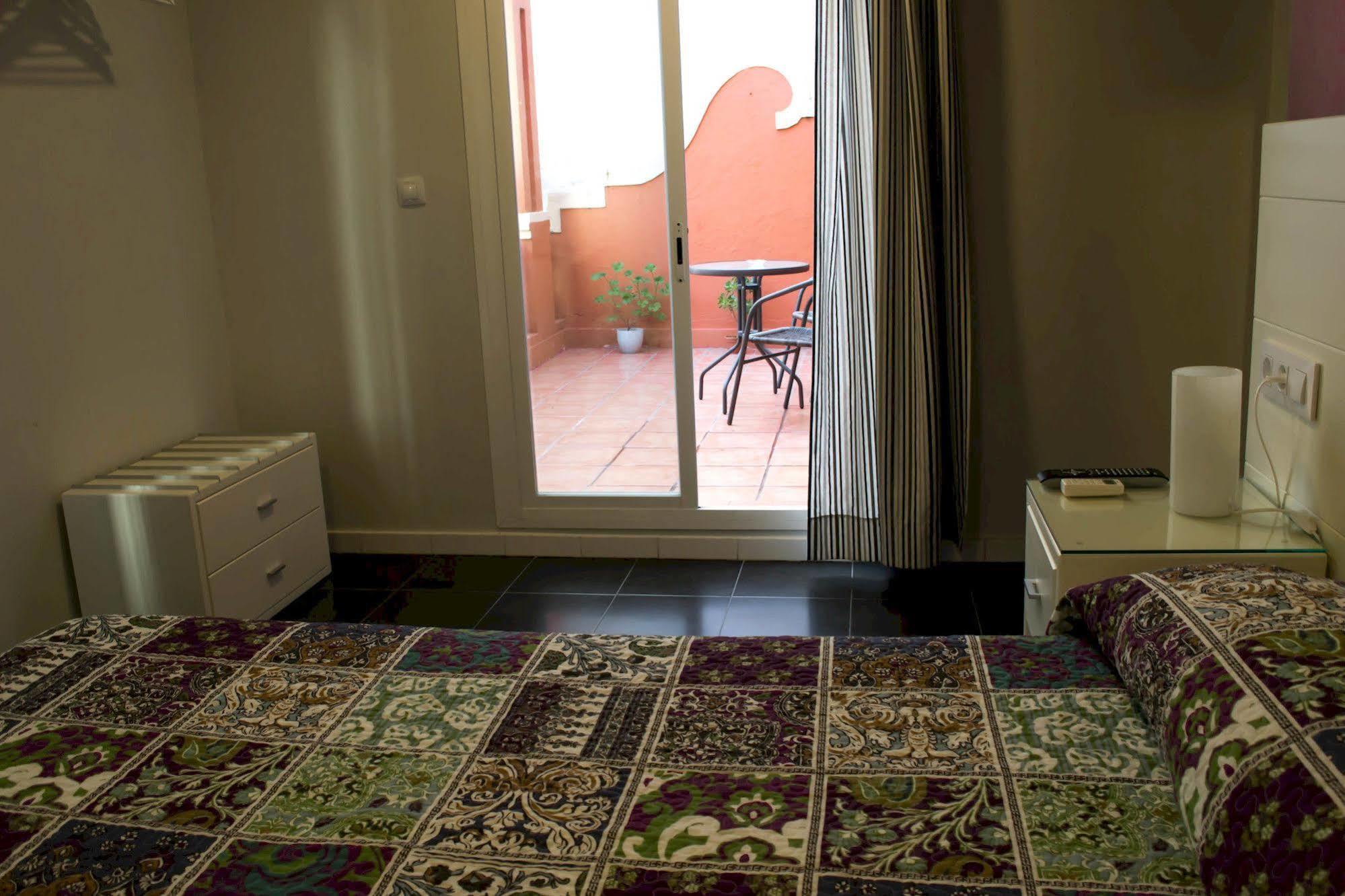 Hostal San Vicente II Σεβίλλη Εξωτερικό φωτογραφία