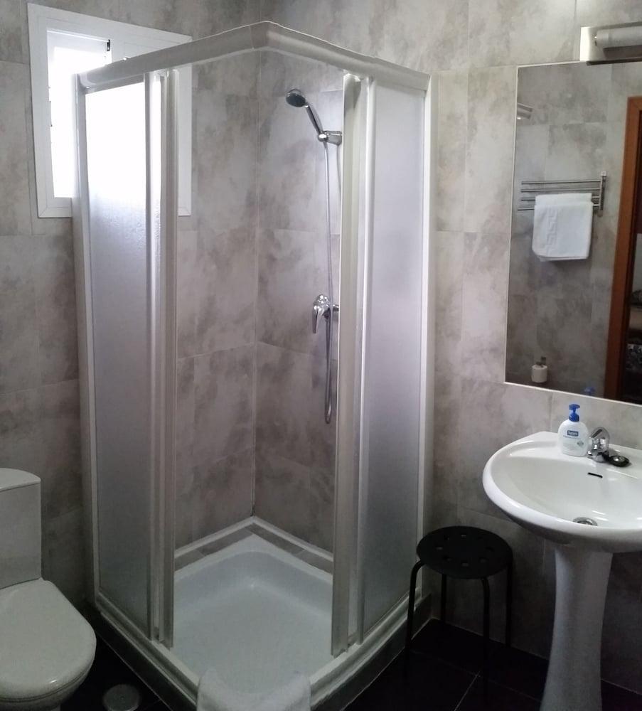 Hostal San Vicente II Σεβίλλη Εξωτερικό φωτογραφία